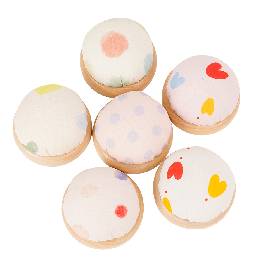 1pc Small Fresh Style Fabric S - Sewing Pin Cushion recension och pris